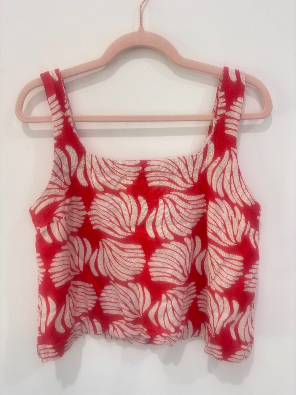 A New Day Seashell Print Tank Top Medium Red Cream Square Neck Linen Blend